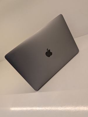 MacBook Pro 2019 — photo 3